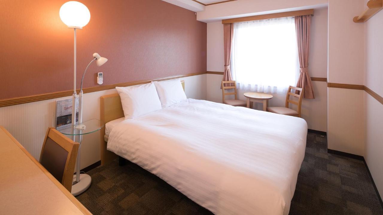 Toyoko Inn Matsuyama Ichibancho Exterior foto