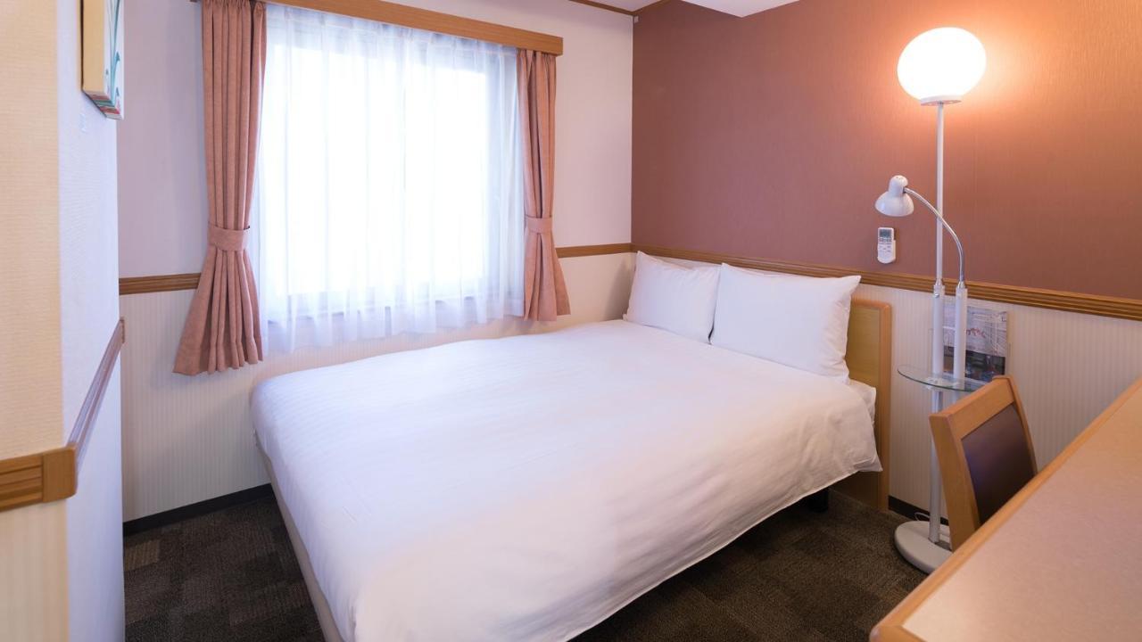 Toyoko Inn Matsuyama Ichibancho Exterior foto