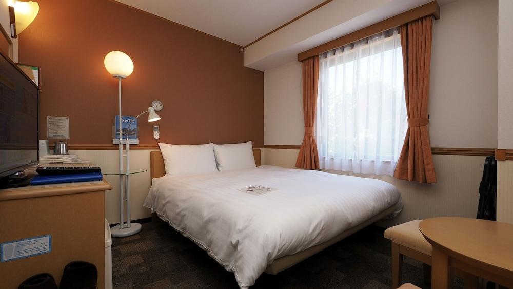 Toyoko Inn Matsuyama Ichibancho Exterior foto