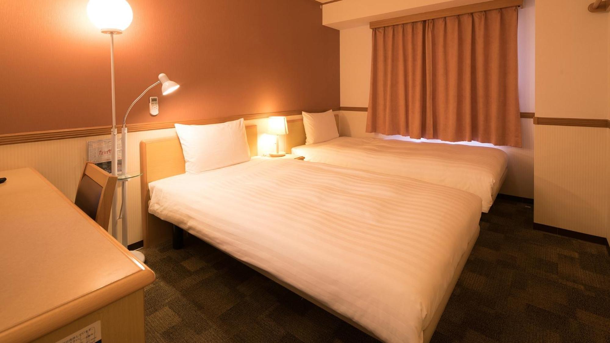 Toyoko Inn Matsuyama Ichibancho Zimmer foto